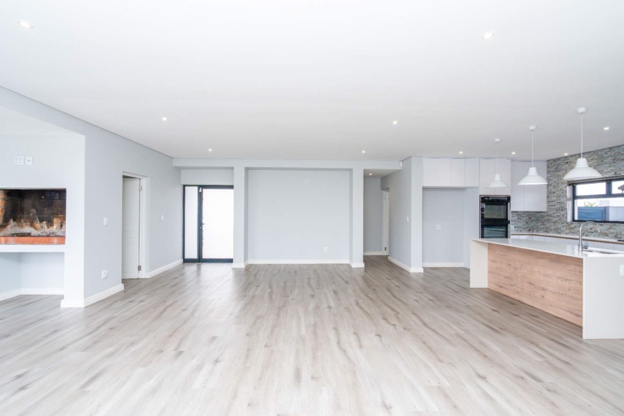 4 Bedroom Property for Sale in Langebaan Country Estate Western Cape